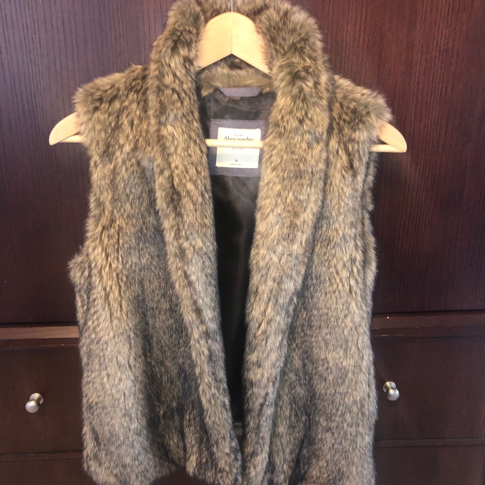 Abercrombie faux fur vest